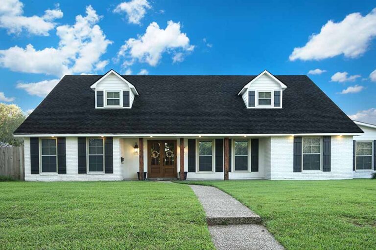 Front Elevation with blue sky - House 40